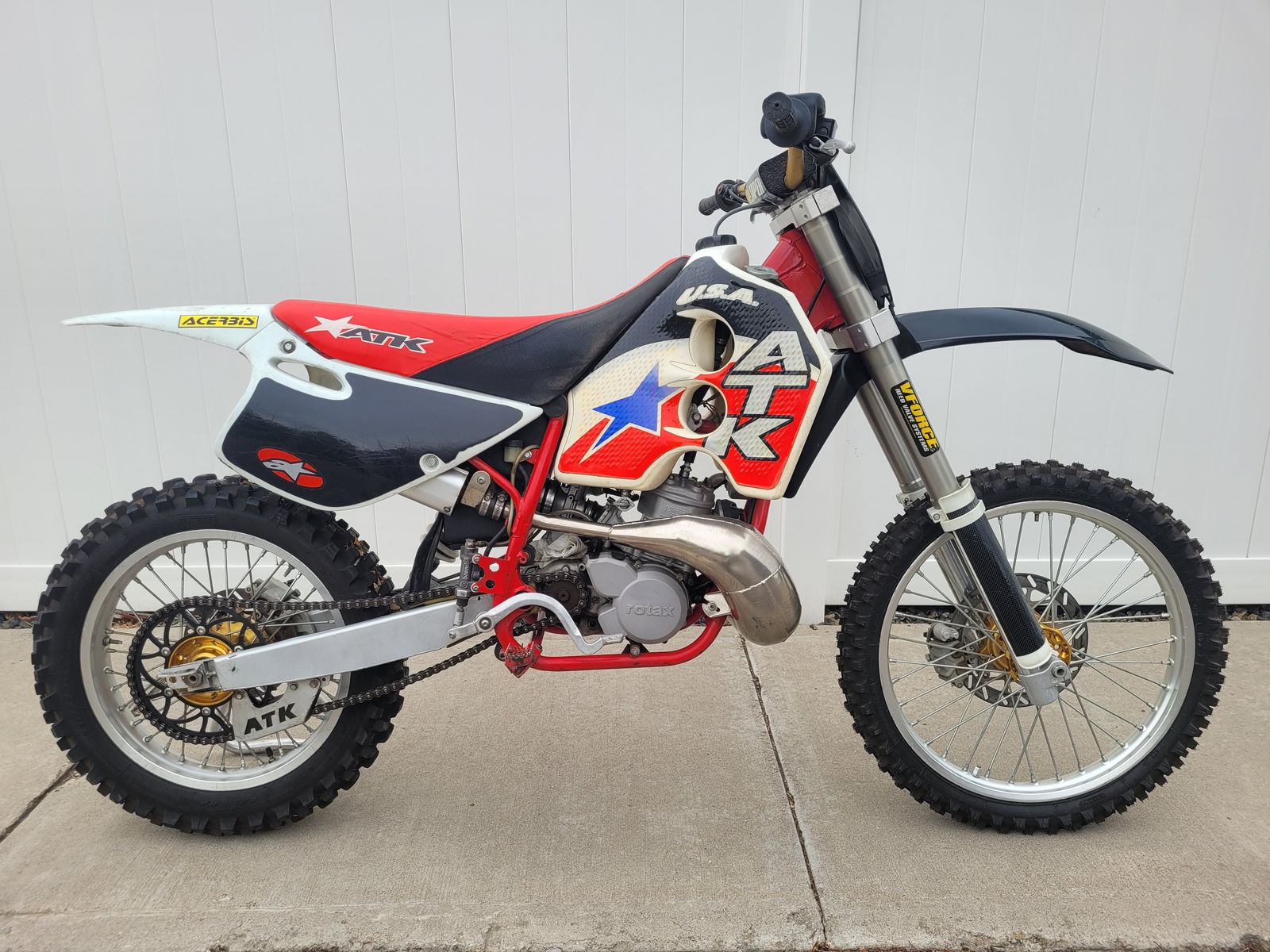1998 ATK 250 LQ Dirt Bike