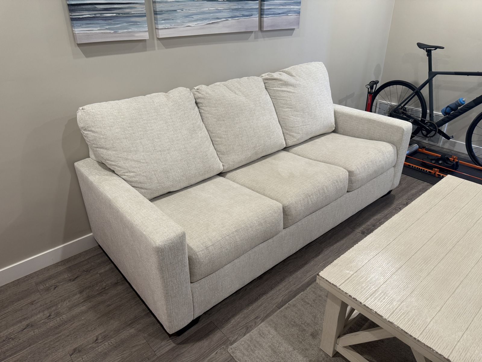 Queen sleeper sofa 