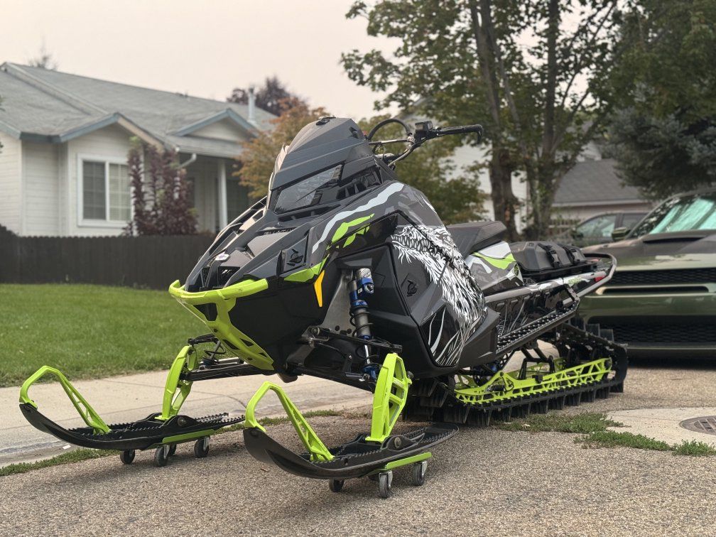 2023 Polaris 9R PRO RMK SLASH 165 2.75"