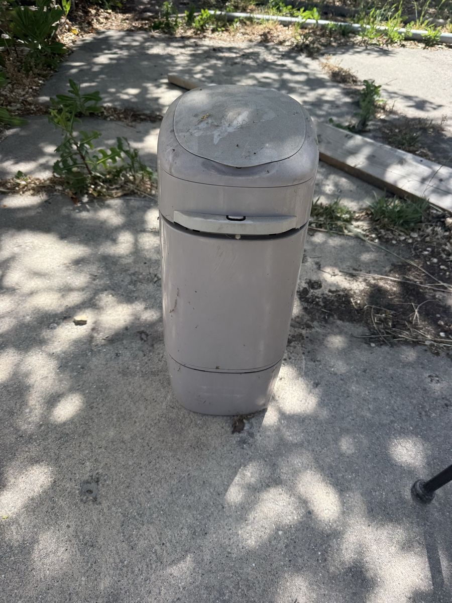 Litter Genie Cat Litter Disposal System - Used, Gray