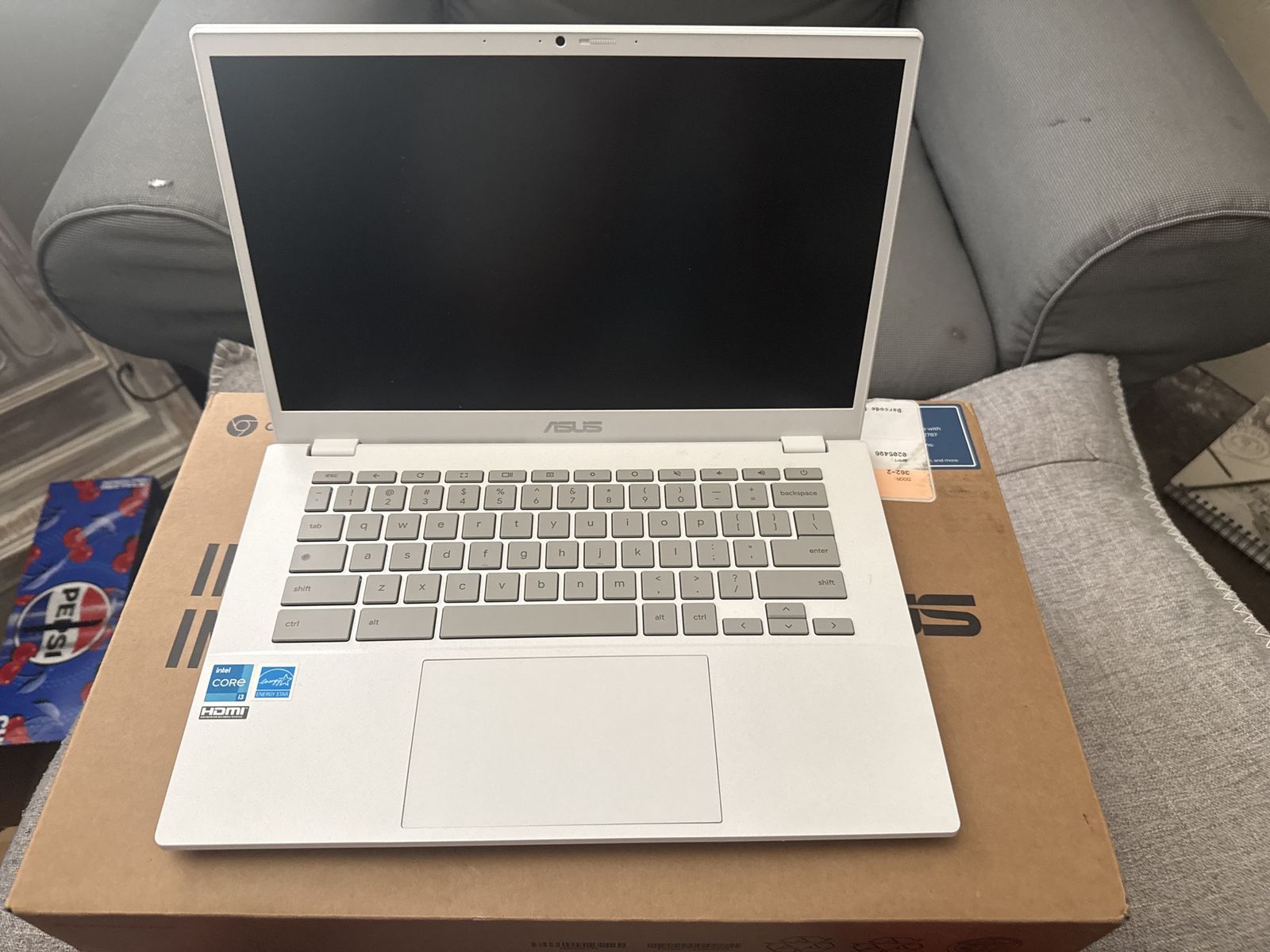 ASUS Intel Core i3 Chromebook Laptop with HDMI - White