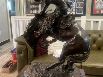 Remington statue