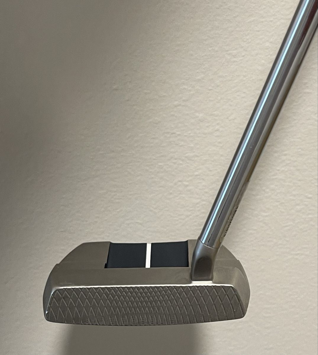 Main image 3