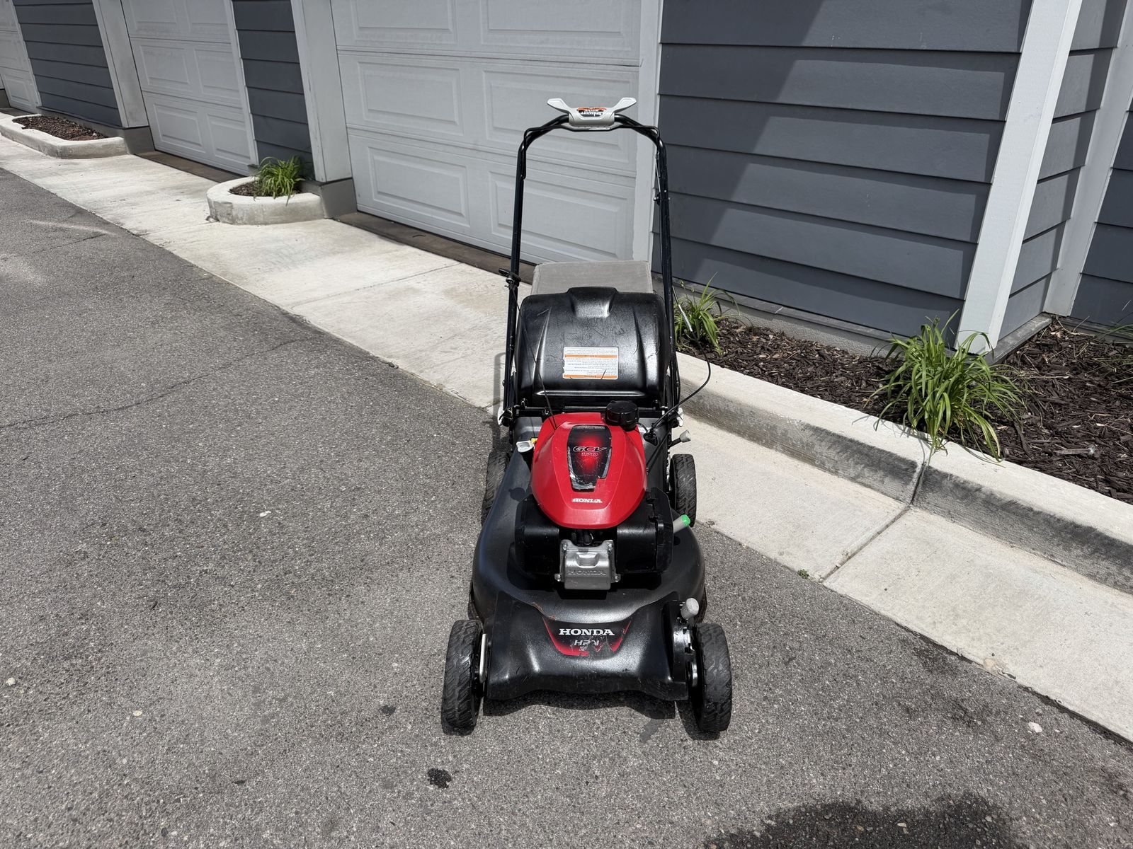 Honda HRN 216 Self Propelled Lawn Mower