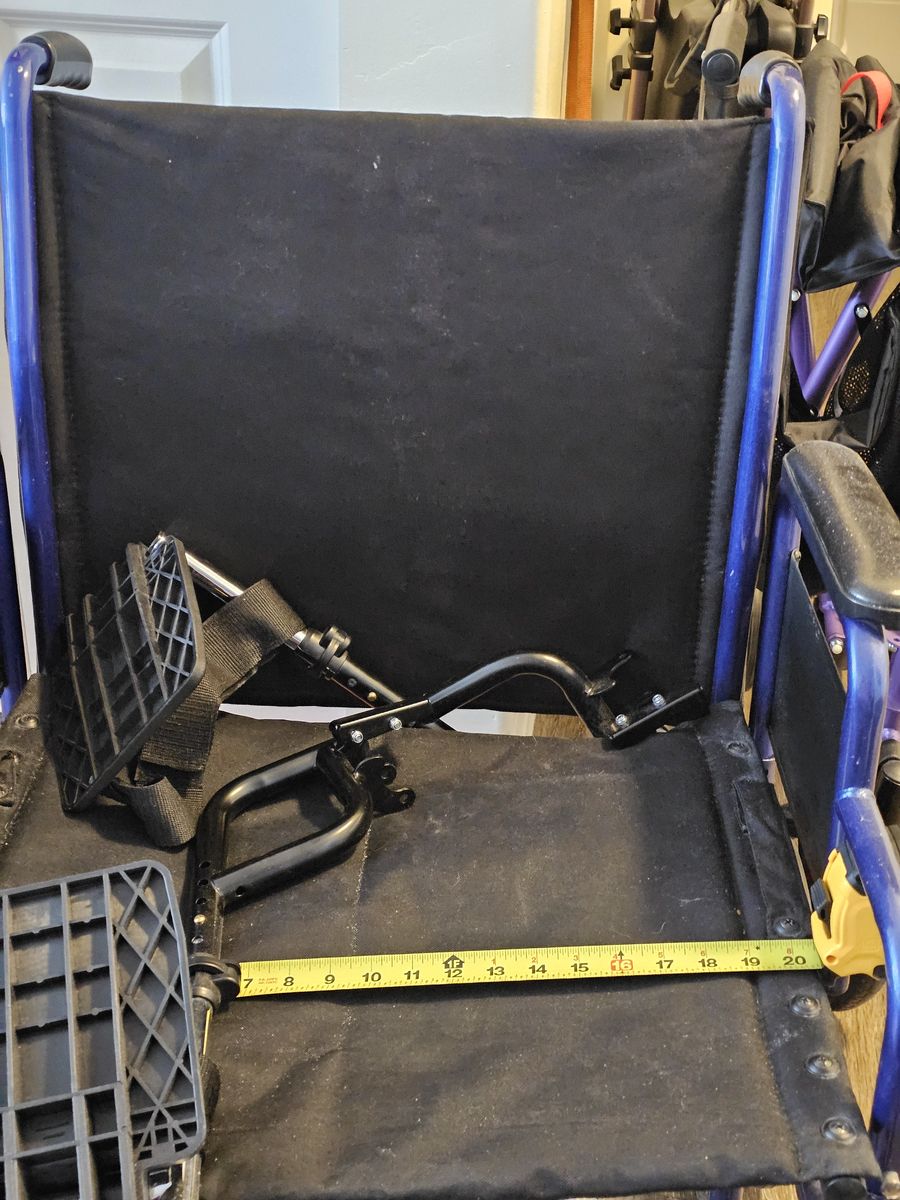 Transport wheelchair. 350lb