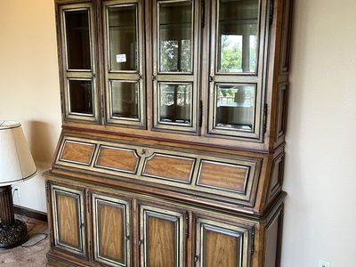 NEED GONE TODAY Vintage Solid Wood Glass Cabinet Hutch