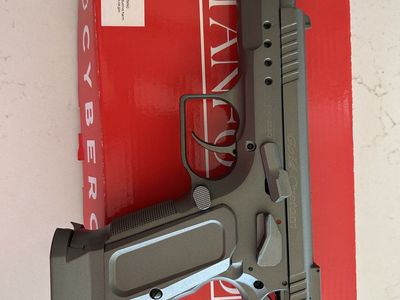 Tanfoglio Gold Custom Airsoft Replica