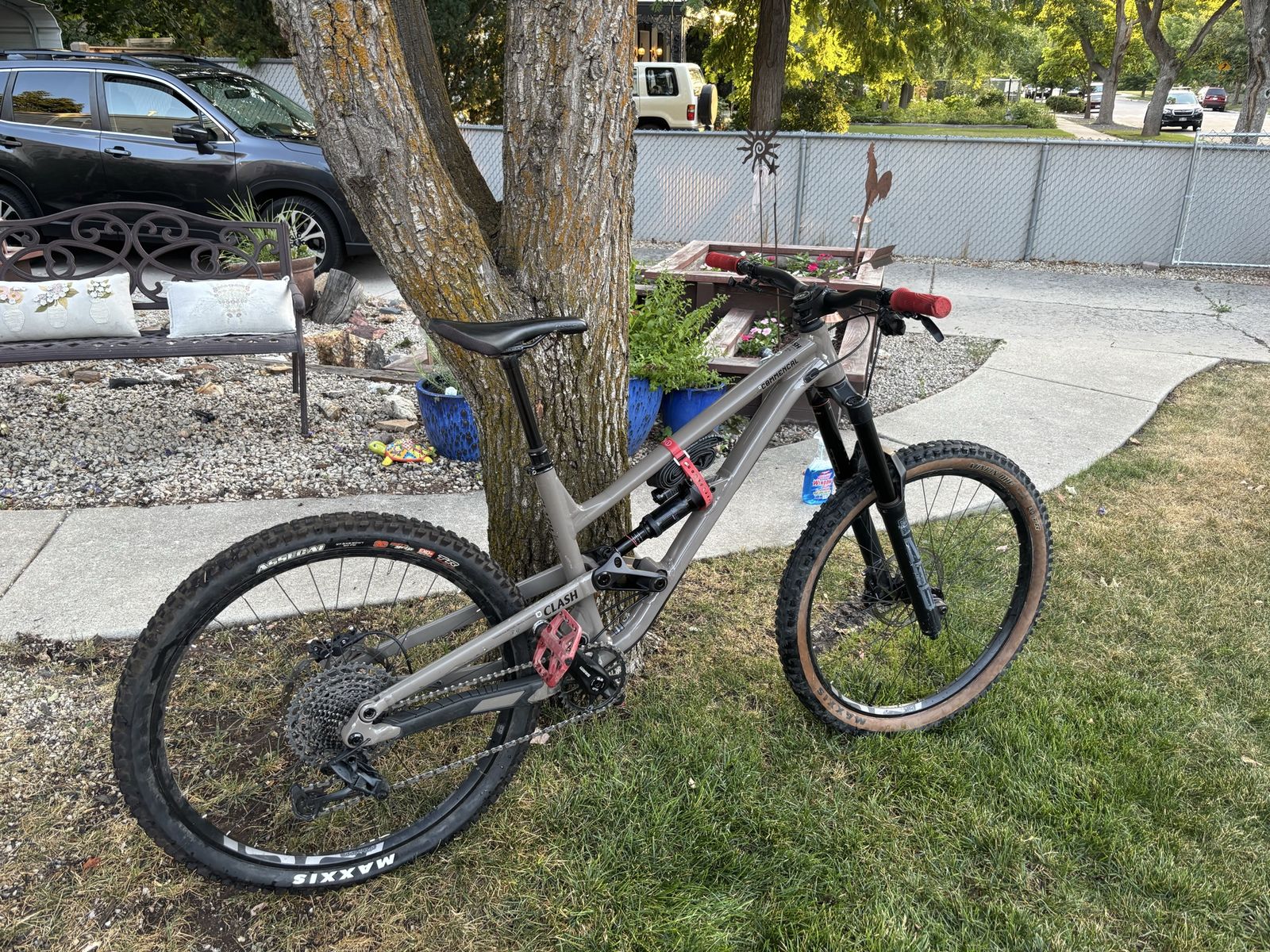 Commercial Clash-Free ride/enduro MTB Size medium