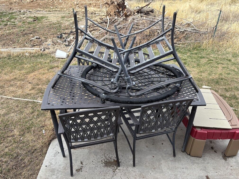 Outdoor Patio Metal Table and 6 Chair Dining Set