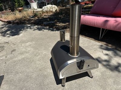 Ooni Karu Pizza Oven and Accessories