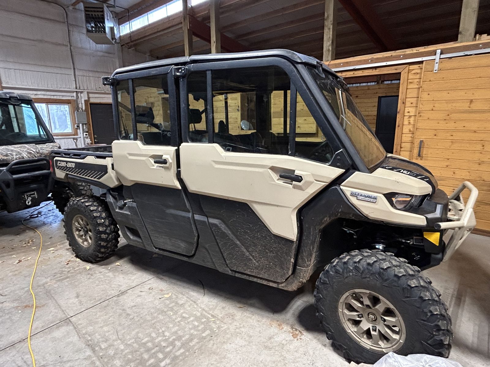 2024 Can-Am Defender MAX Limited HD10 Desert Tan