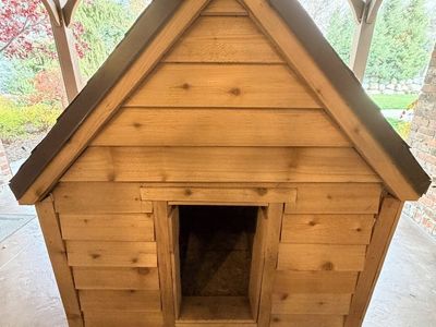 Real Oak, Dog House