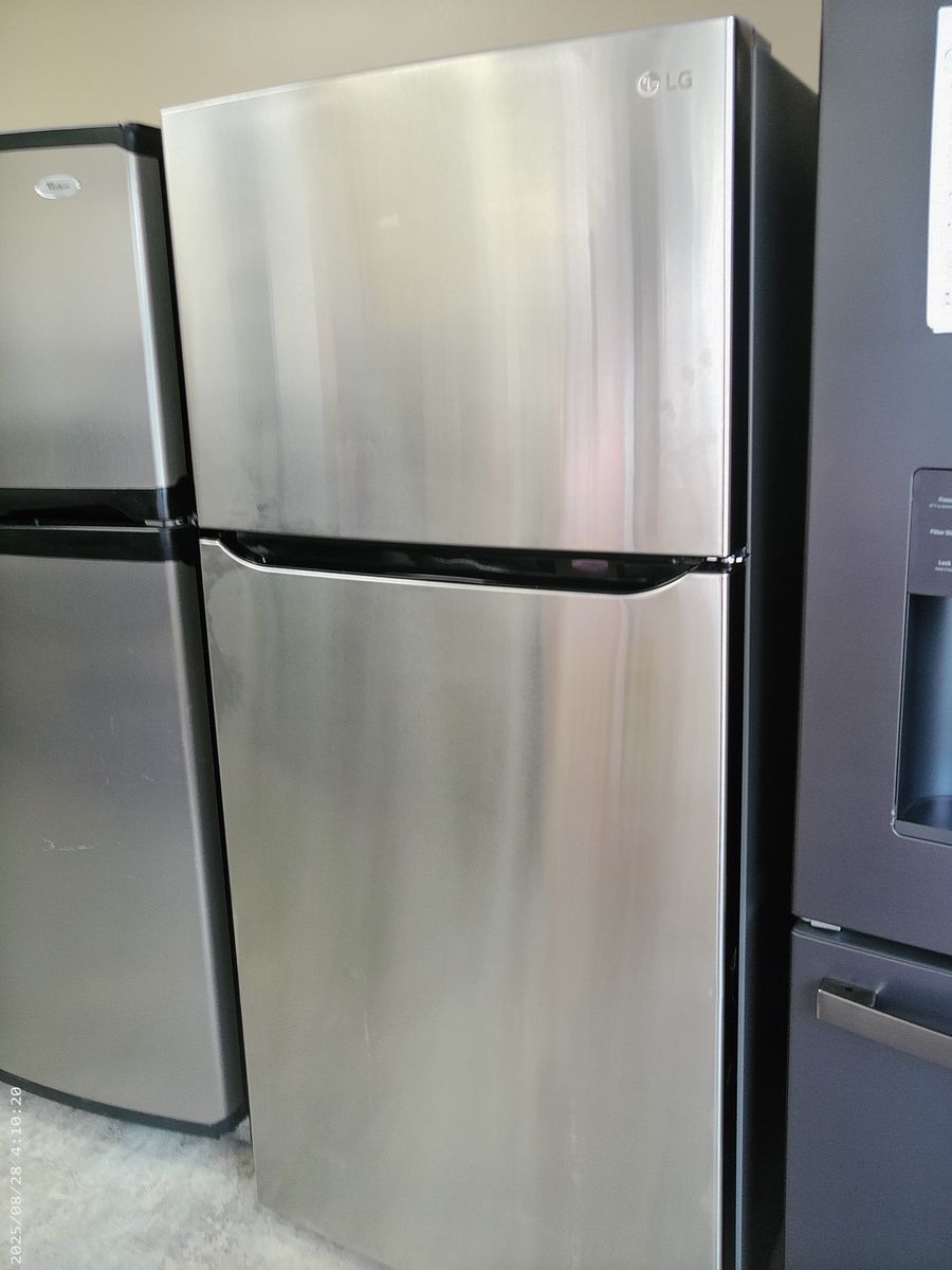 19 cf Stainless Steel Refrigerator~90 Day Guarantee