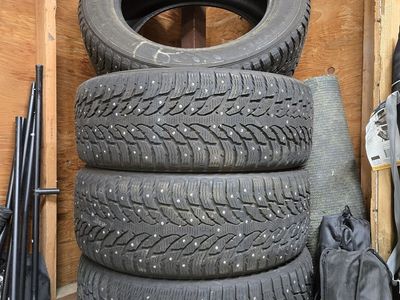 Nokian Hakkapeliitta 9 SUV 275/55R20 Studded Winter Tires (Set of 4)