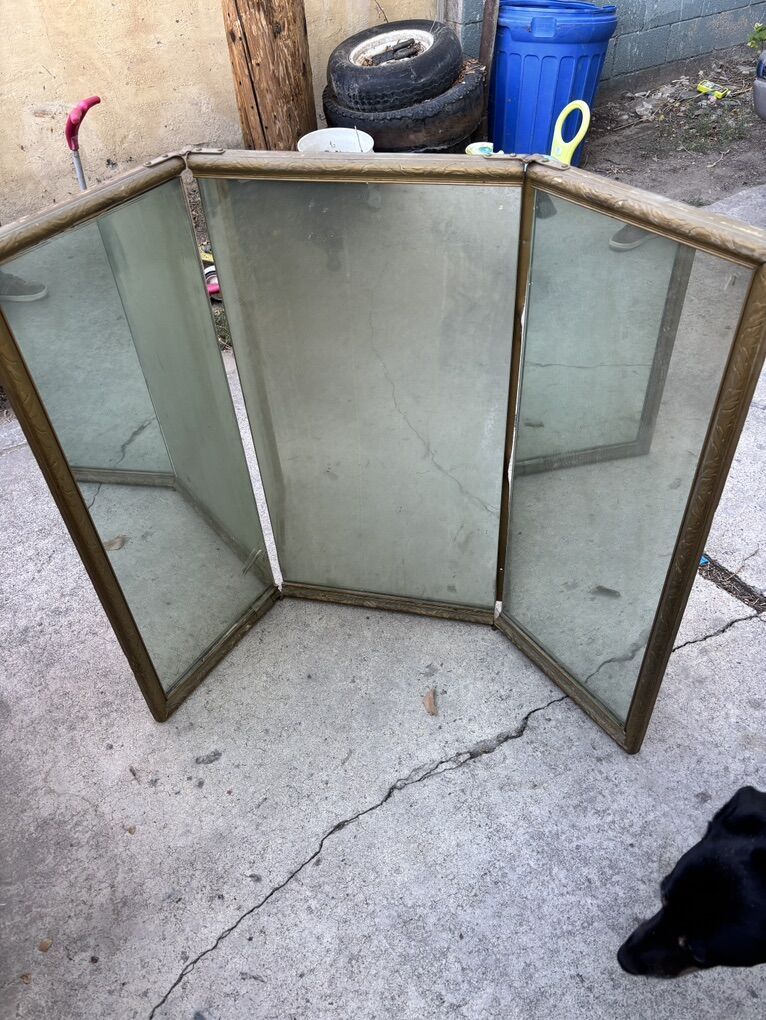 Trifold Mirror