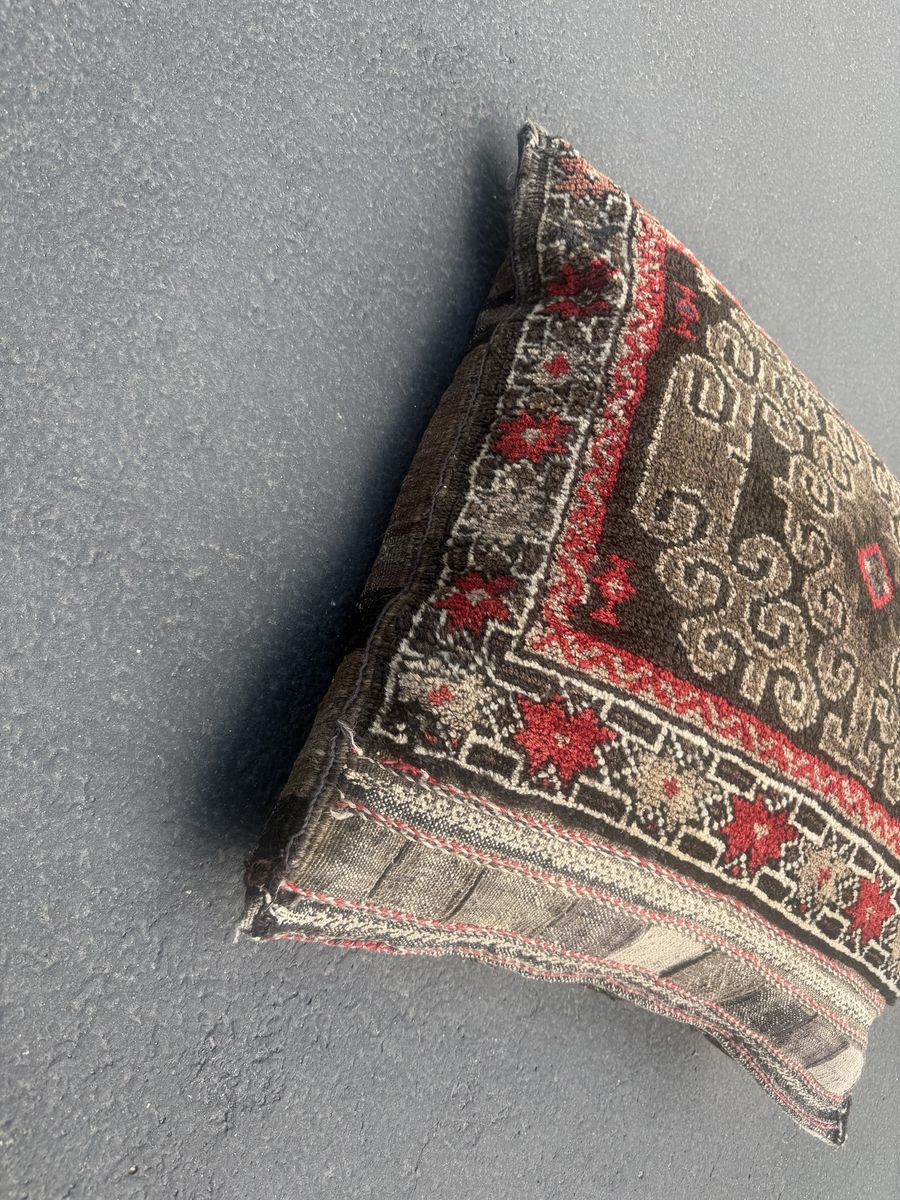 Main image 6