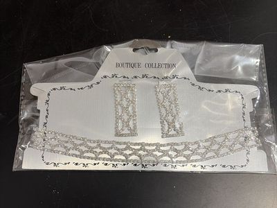 Beautiful New Faux Diamond Set(Sparkles!!)