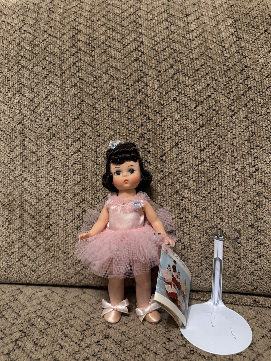 Madame Alexander 8" Brunette Ballerina Doll, #430