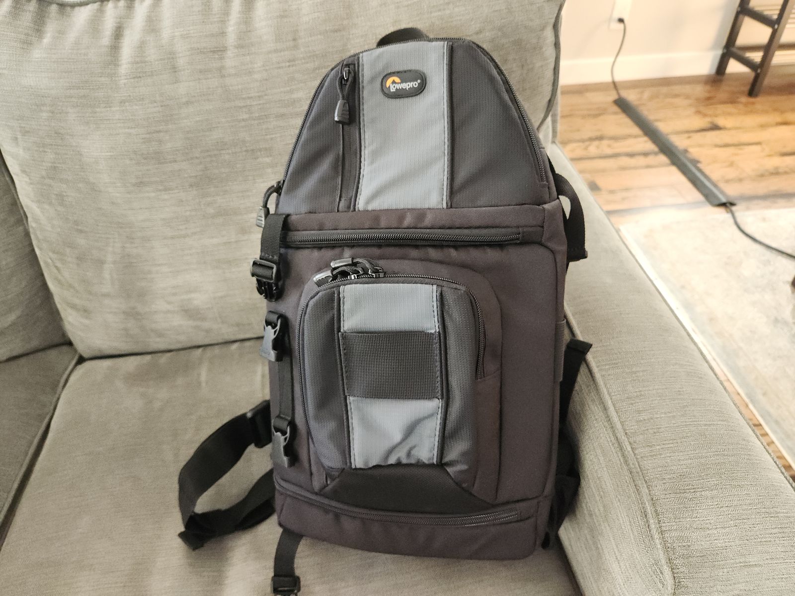 Lowepro 202 AW Sling Bag