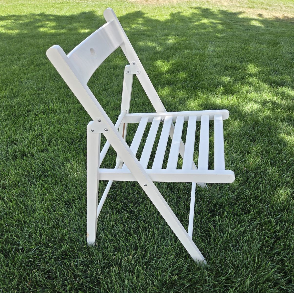 3 White wooden IKEA FRÖSVI folding chairs