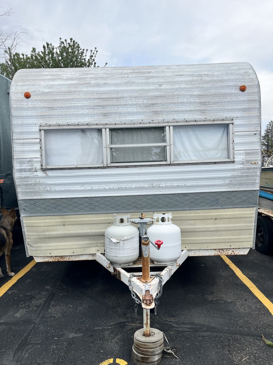 1973 Vintage Travel Trailer – Retro Desert Traveler (Sleeps 4) $2,000 OBO