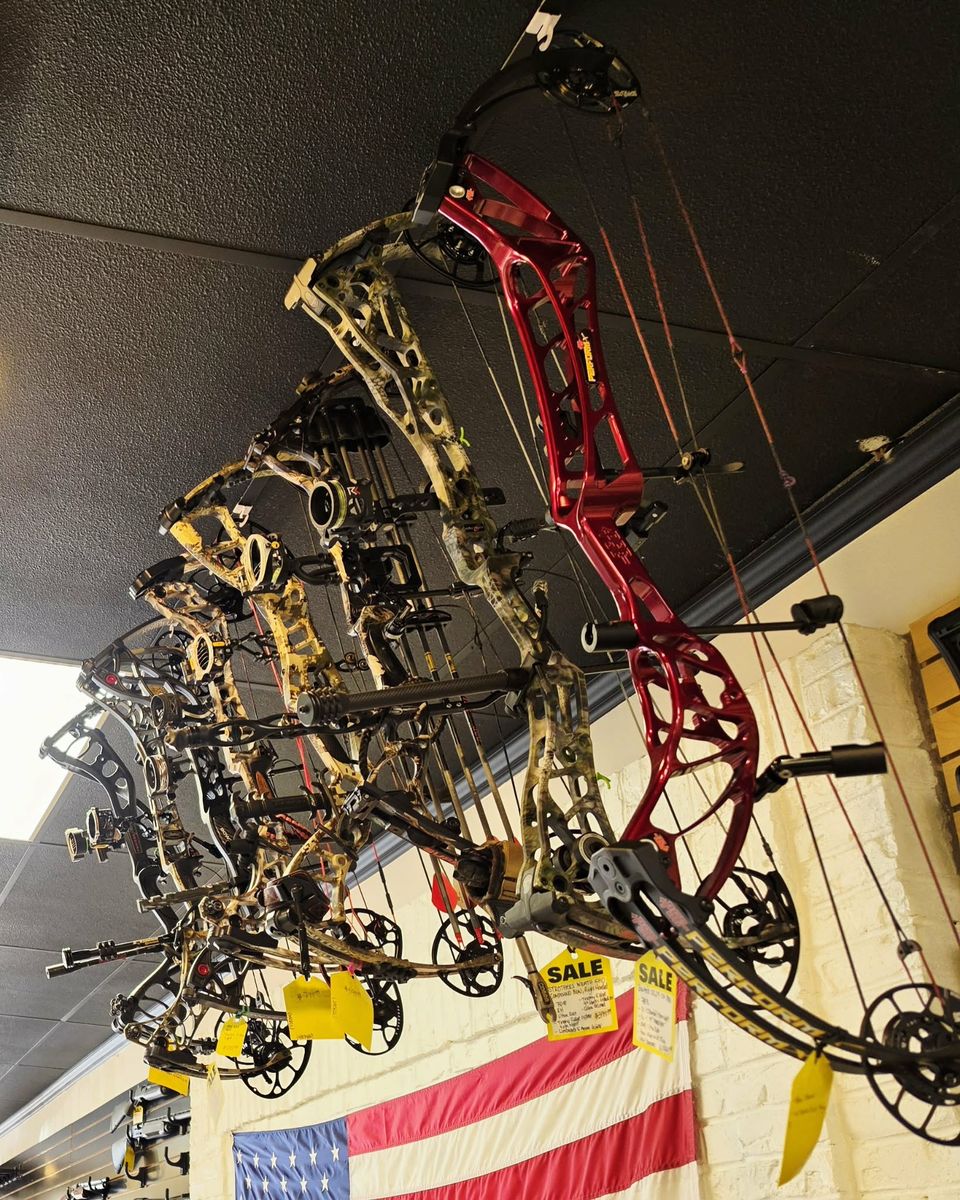 Compound Bows For Sale! Hoyt Mathews Bowtech Mathews Strothers PSE (See Description for Pricing)
