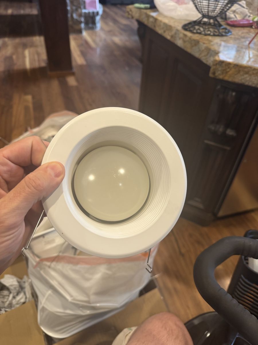 5” can light trims w/ Par30 LED bulbs (80+ qty)