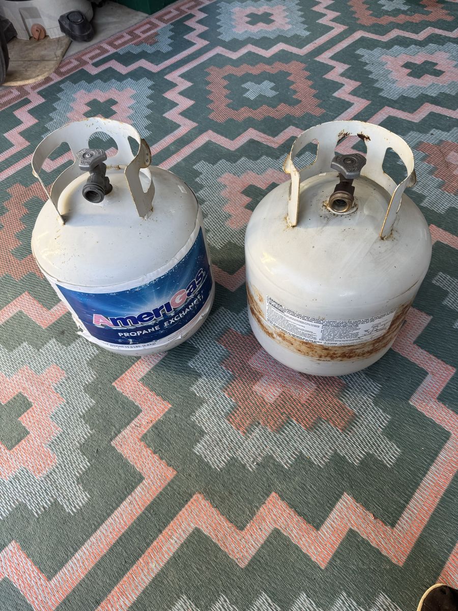 2x Propane Tanks