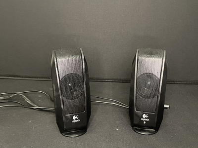 Logitech S-120 Stereo Computer Speakers – Powered Desktop Speaker Set