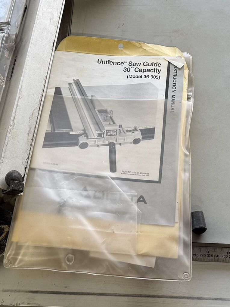 Delta Saw Guide 30 Capacity (Model 36-905)