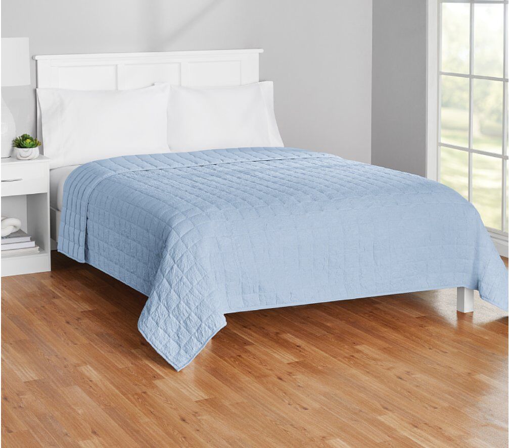 Brand New Full/Queen Reversible Microfiber Quilt