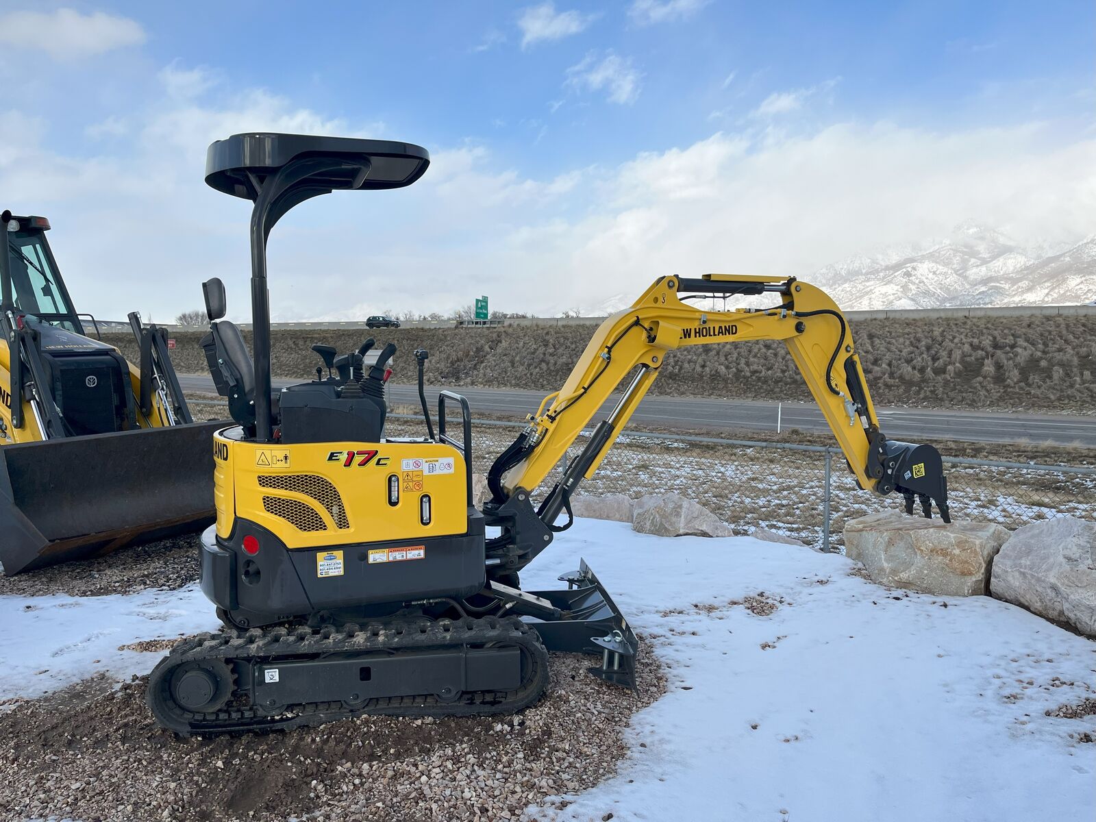 New Holland E17C Mini Excavator