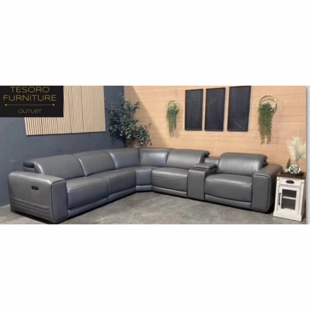 KARSON LEATHER RECLINER SECTIONAL WE OFFER DELIVERY