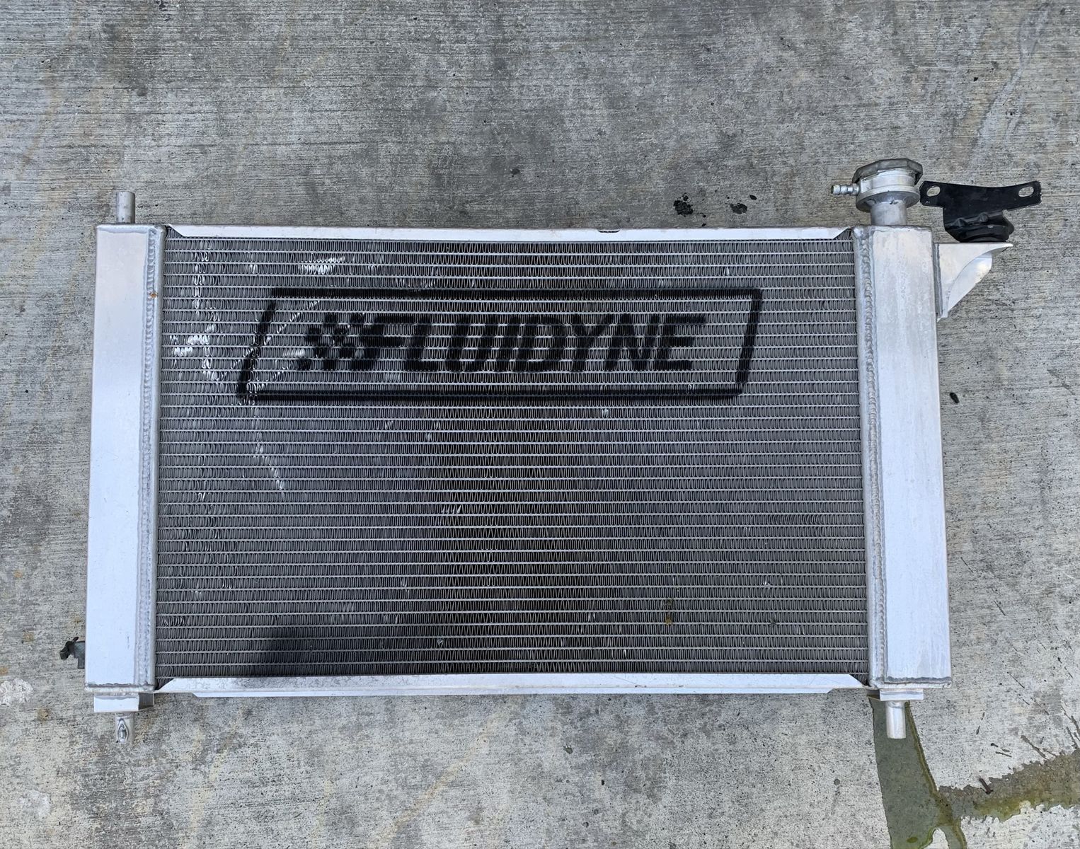 Fluidyne aluminum radiator SN95 Ford Mustang 302 v8 5.0