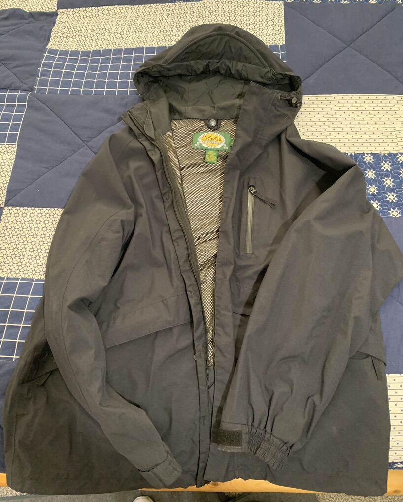Large Cabelas Gore-tex Waterproof Rain Jacket