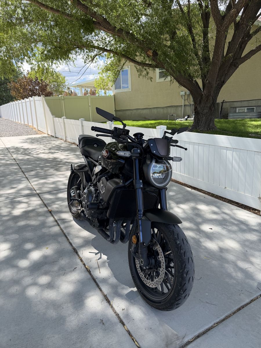 2024 Honda CB1000R
