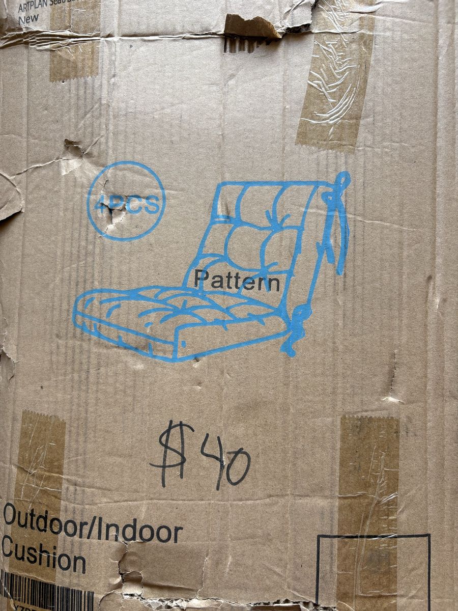Brand new ARTPLAN Outdoor/Indoor Cushion Set, Floral Pattern