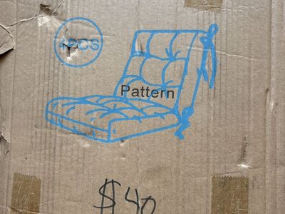 Brand new ARTPLAN Outdoor/Indoor Cushion Set, Floral Pattern