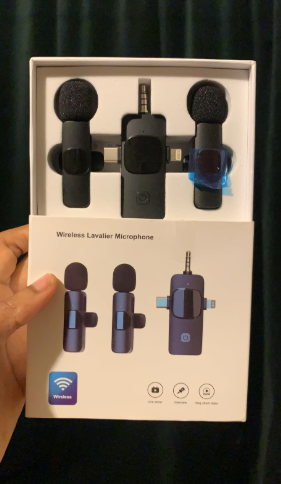New in box Wireless Lavalier Microphone 2 PC