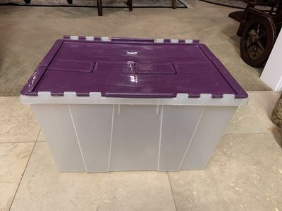Professional grade totes