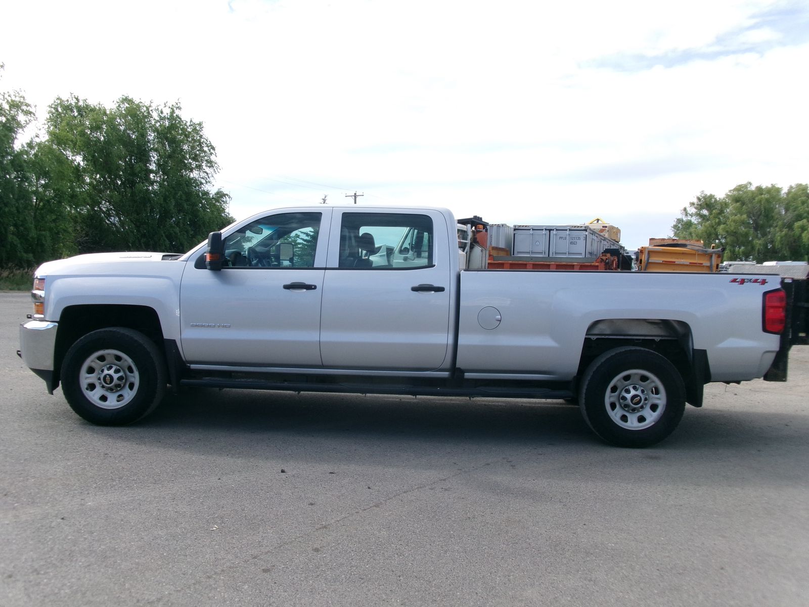 2018 Chevrolet 3500, 4X4 with DuraMax Diesel