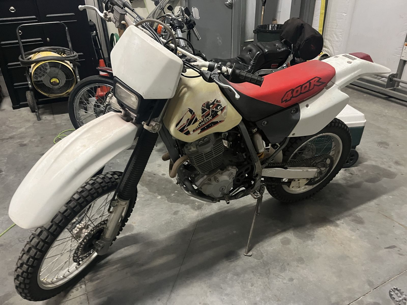 1999 Honda XR400R Dirt Bike