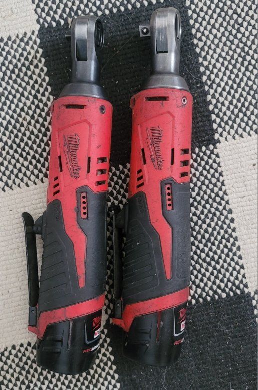 Milwaukee M12 FUEL 1/4" & 3/8" Cordless Brushless Ratchets
