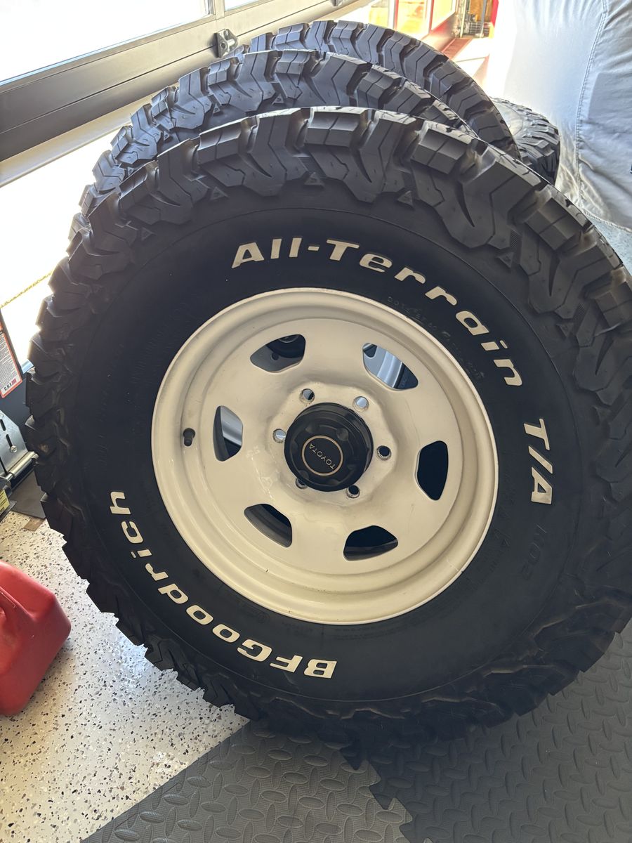 NEW TIRES (5) BF Goodrich 31X10.50R15LT