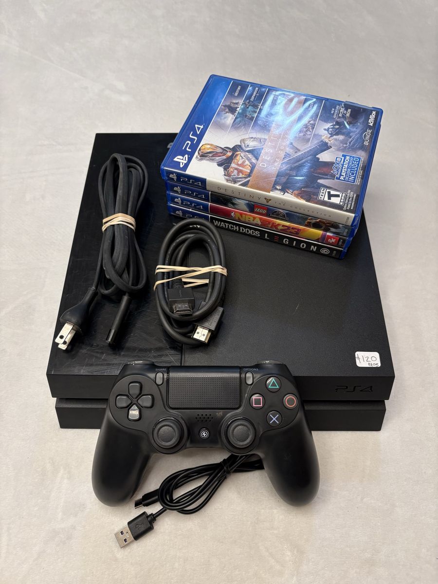 PS4 500GB Bundle