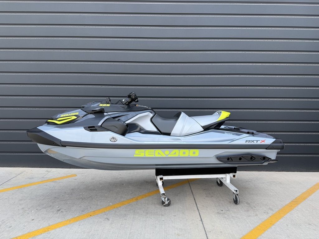 2026 Sea-Doo RXT-X™ 325 Ice Metal / Manta Green