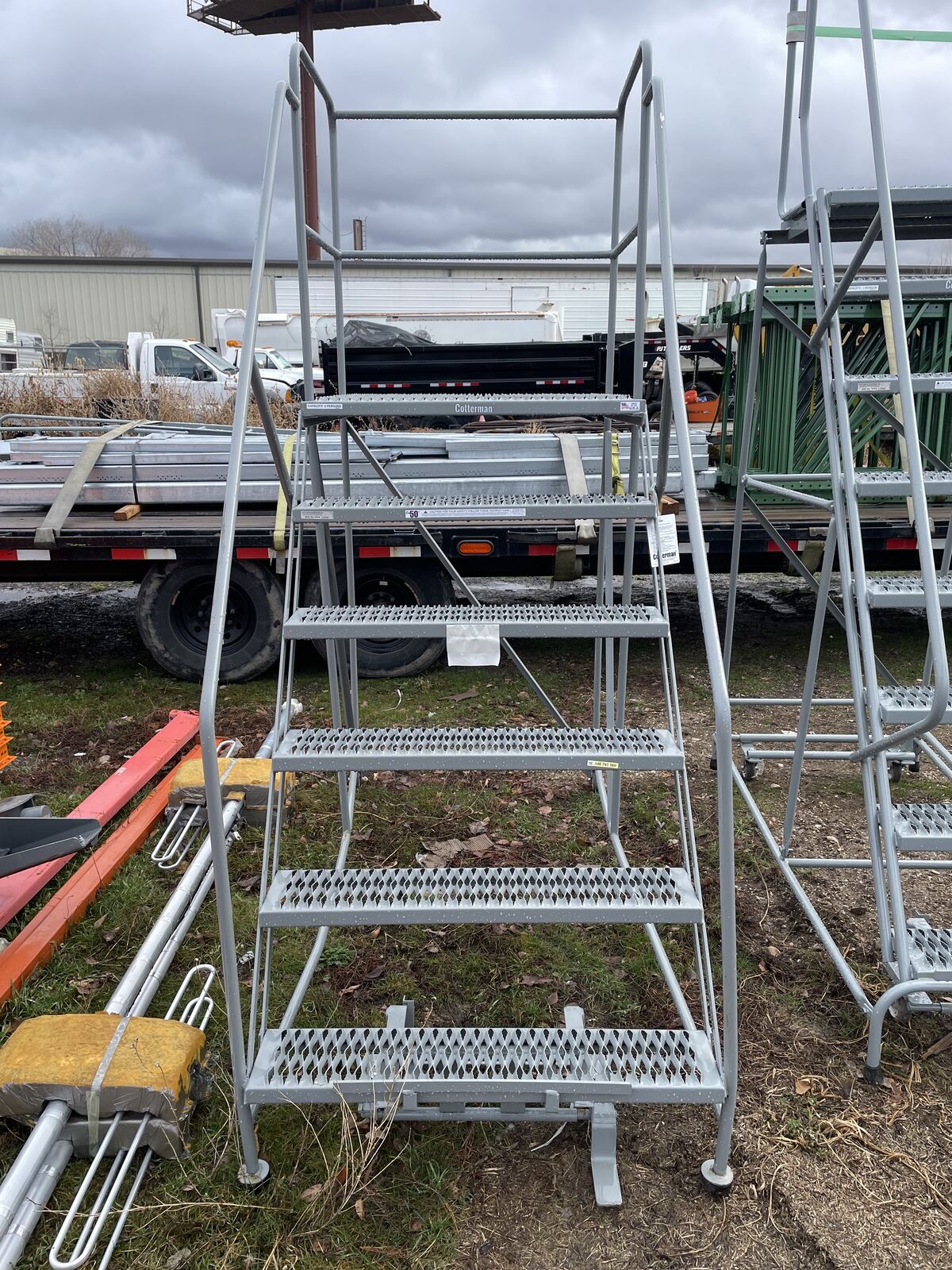 WIDE 6 Step Rolling Platform Ladder