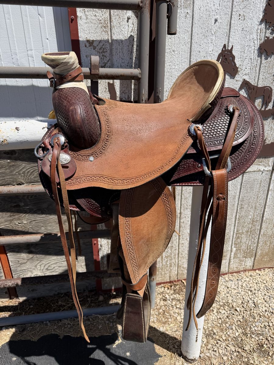 Ranch Saddle