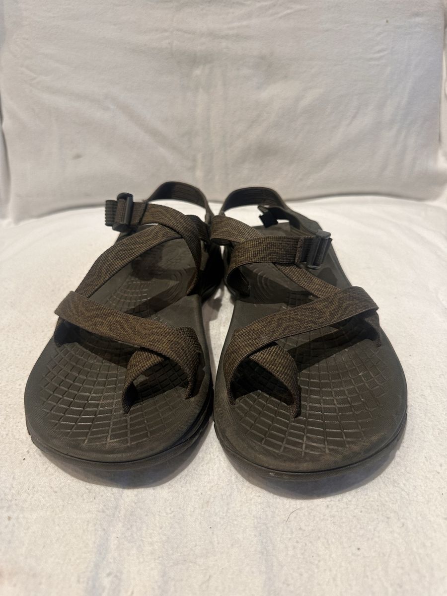 Chaco men’s size 10 brown/olive, hiking sandals