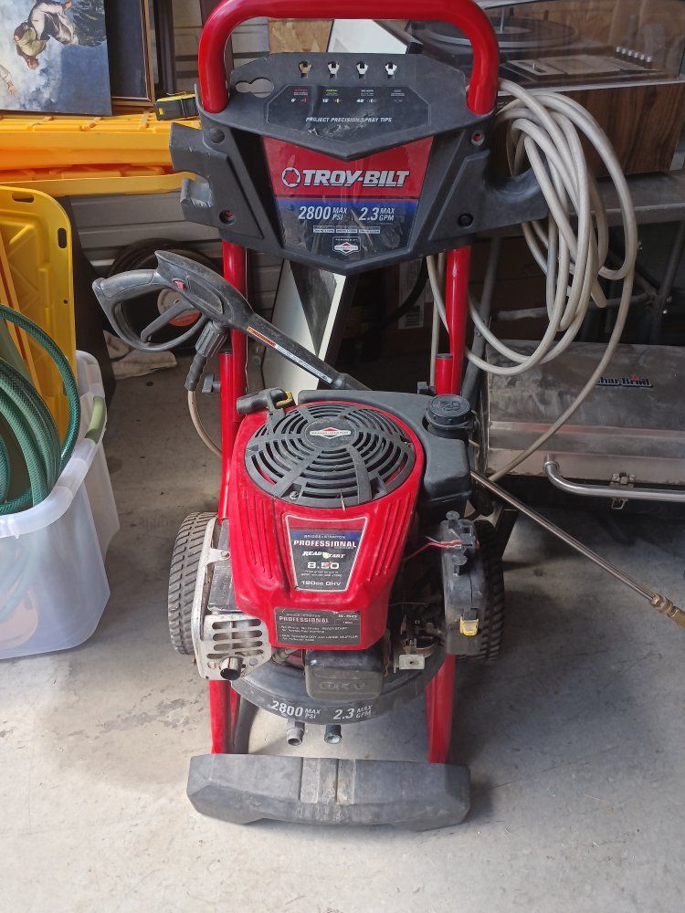 Troy-Bilt 2800 PSI 2.3 GPM Pressure Washer with Briggs & Stratton Engine